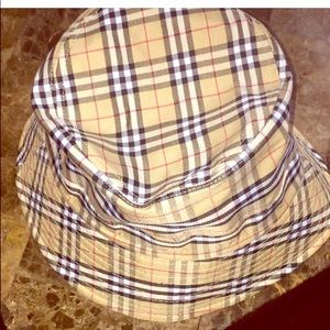 New ⭐️Plaid bucket hat unisex